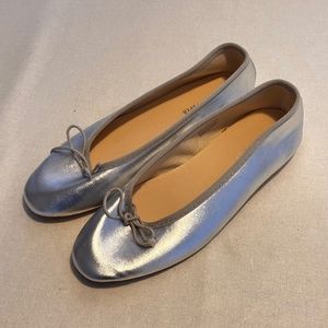 Silver flat shoes